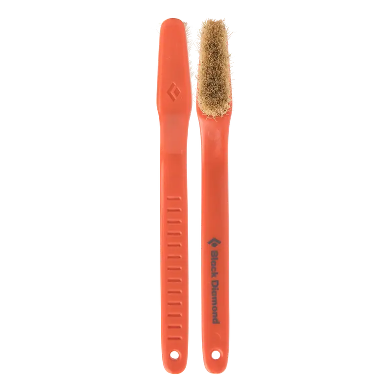 Black Diamond Bouldering Brush – Nylon & Boar Bristle Climbing Tool 1